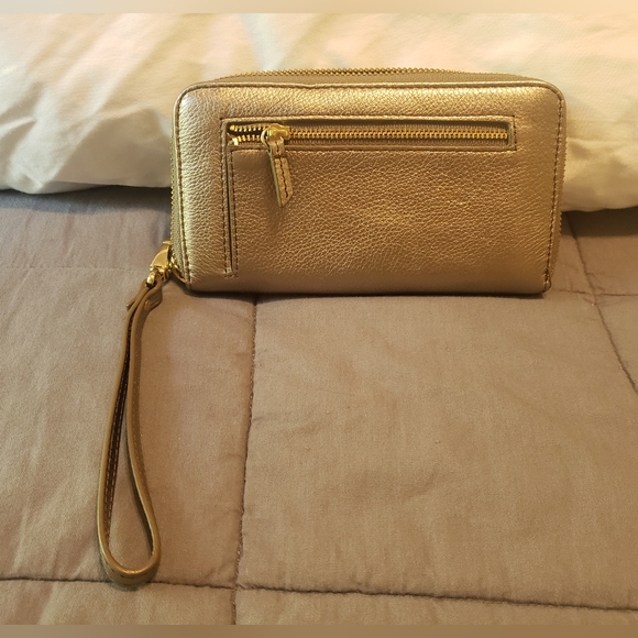 Gold Fossil Wallet - Picture 12 of 12